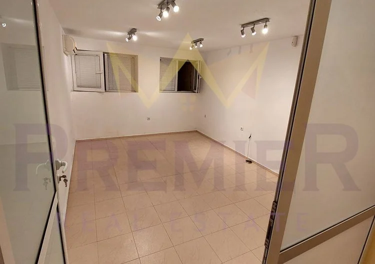 Бизнес помещение в район ХЕИ - - снимка 11 - Имоти Премиер