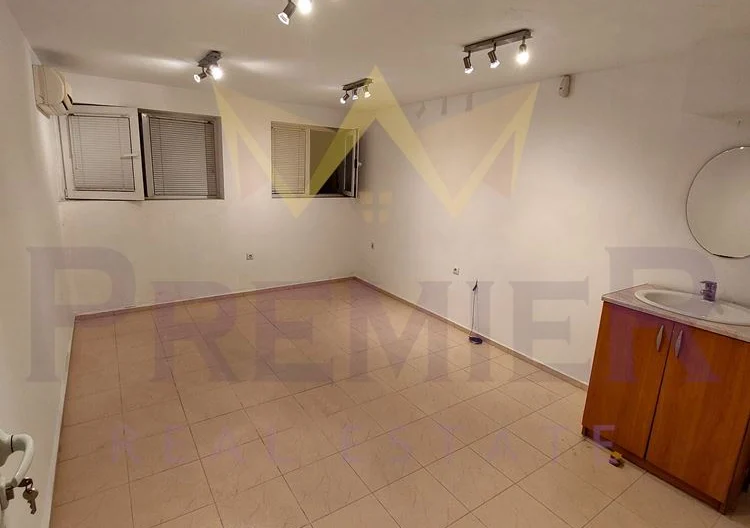 Бизнес помещение в район ХЕИ - - снимка 11 - Имоти Премиер