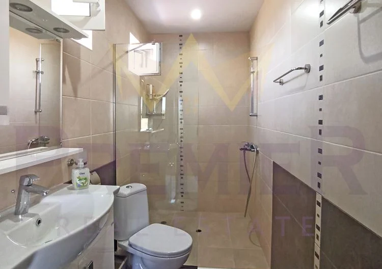 וילה דו-קומתית עם בריכה ליד מגרש הגולף BlackSeaRama Golf & Villas -  - snimka 18 - Imoti Premier