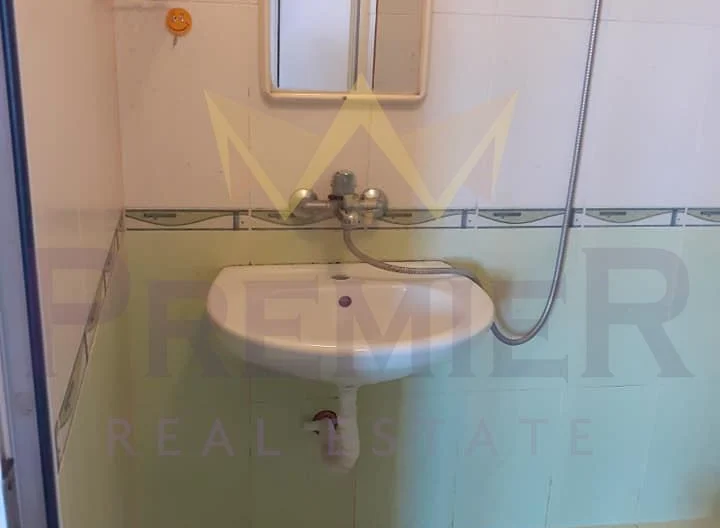 БОКСОНИЕРА КОЛХОЗЕН ПАЗАР -  - снимка 8 - Имоти Премиер