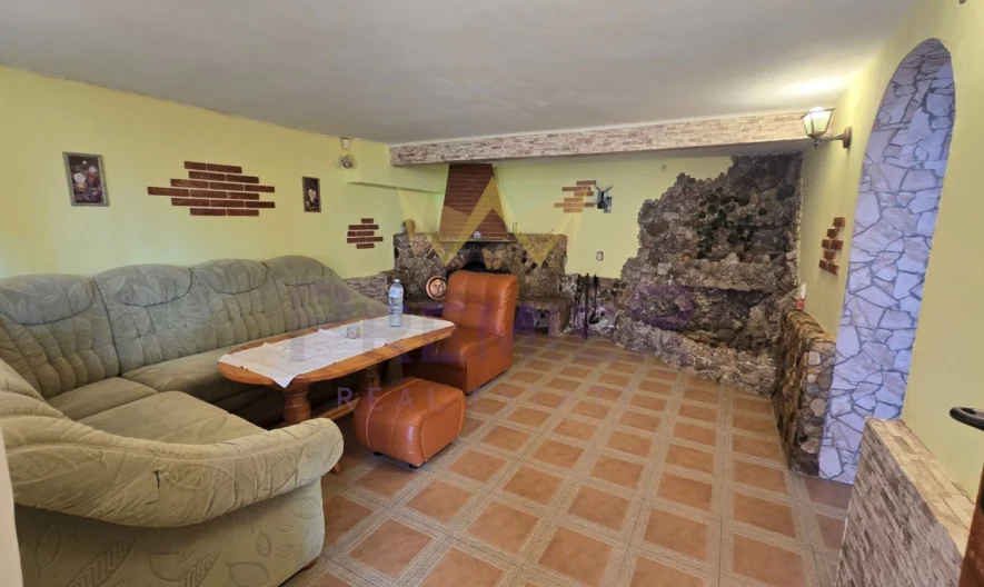 Боровец-Север 3-Етажна с Панорамна гледка - - снимка 22 - Имоти Премиер