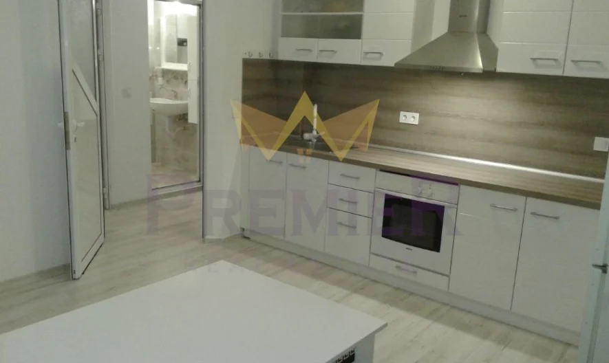 BRAND NEW LUXURY WINTER CINEMA ROOM - - snimka 1 - Imoti Premier
