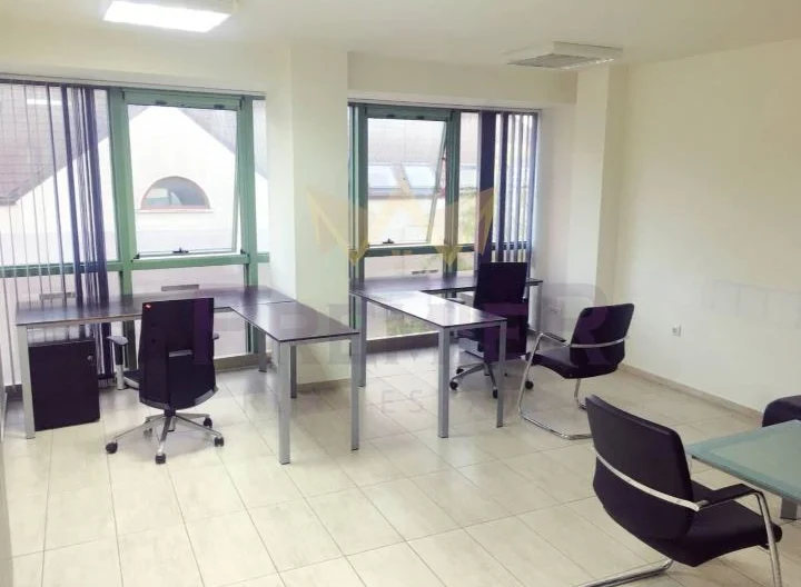 Büro in einem Geschäftsgebäude, Warna Zentrum -  - snimka 10 - Imoti Premier