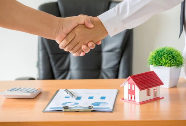 Брокер Варна