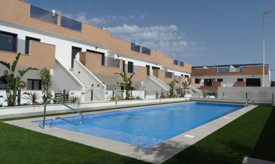 Bungalo v Pilar de la Oradada, Alikante (2 Schlafzimmer, 2 Bäder) -  - snimka 1 - Imoti Premier