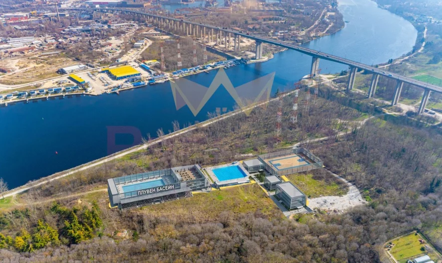 Business plot on the first line of Lake Varna -  - snimka 3 - Imoti Premier