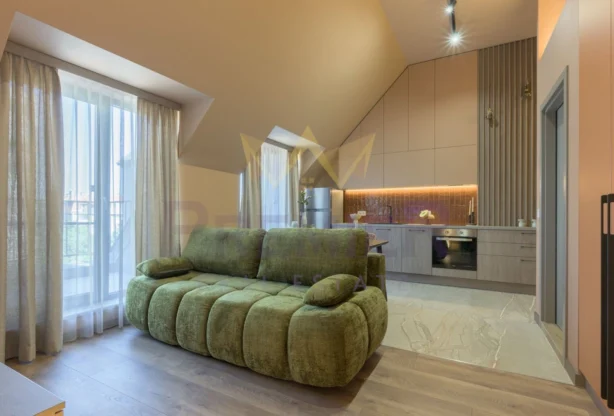 Агенция за недвижими имоти - Имоти Премиер - имот - 1064817, Цена: 1100 EUR