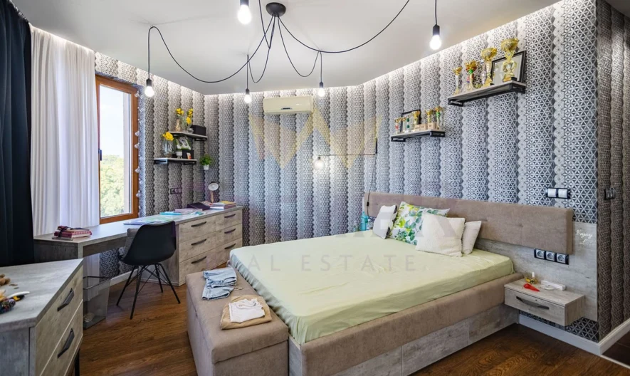 Частен дом в м-т Зеленика със страхотна ПАНОРАМА. -  - снимка 11 - Имоти Премиер