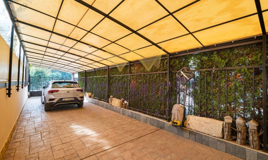 Частен дом в м-т Зеленика със страхотна ПАНОРАМА. -  - снимка 17 - Имоти Премиер