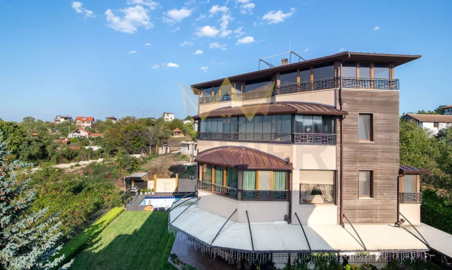 Частен дом в м-т Зеленика със страхотна ПАНОРАМА. -  - снимка 18 - Имоти Премиер