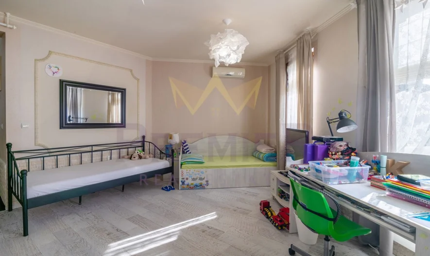 Частен дом в м-т Зеленика със страхотна ПАНОРАМА. -  - снимка 9 - Имоти Премиер