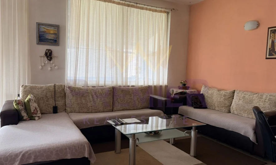 Четириетажна къща с хотелски апартаменти – Приморско, до аквапарка - - снимка 3 - Имоти Премиер