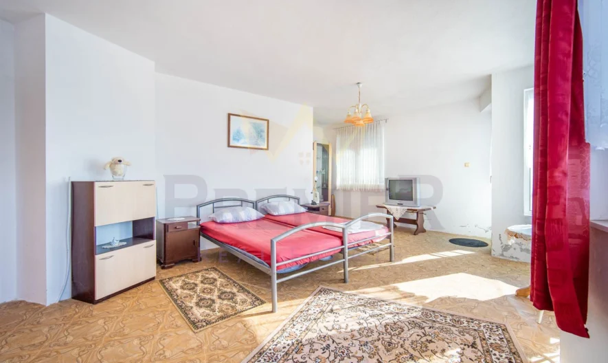 ЧЕТИРИЕТАЖНА КЪЩА С МОРСКА ПАНОРАМА -  - снимка 10 - Имоти Премиер