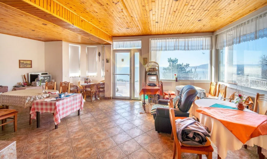 ЧЕТИРИЕТАЖНА КЪЩА С МОРСКА ПАНОРАМА -  - снимка 3 - Имоти Премиер