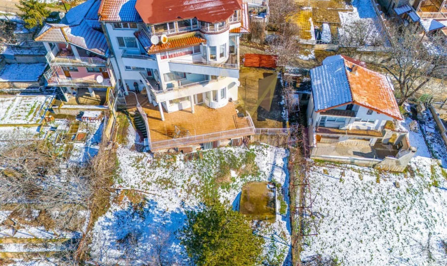 ЧЕТИРИЕТАЖНА КЪЩА С МОРСКА ПАНОРАМА -  - снимка 34 - Имоти Премиер