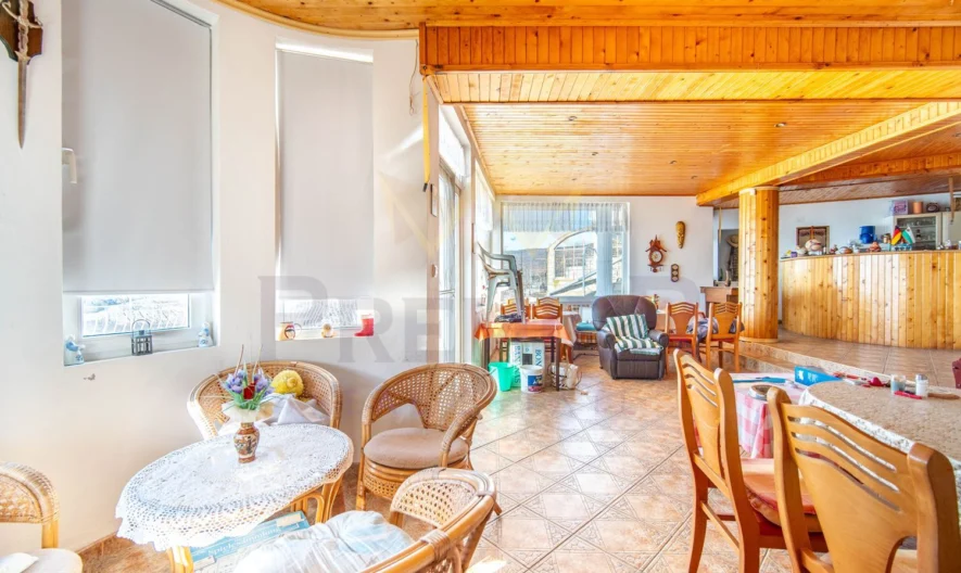 ЧЕТИРИЕТАЖНА КЪЩА С МОРСКА ПАНОРАМА -  - снимка 4 - Имоти Премиер