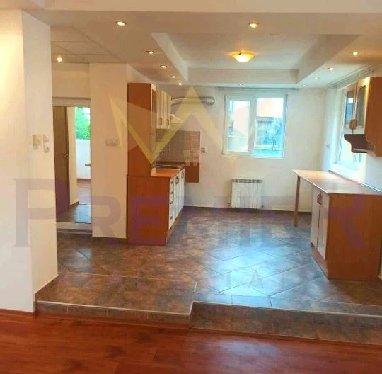 Четириетажна къща в с.Бистрица -  - снимка 12 - Имоти Премиер