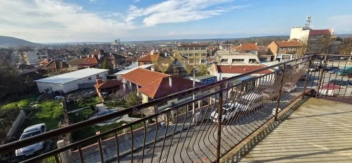 Четириетажна ремонтирана къща в Средец -  - снимка 11 - Имоти Премиер