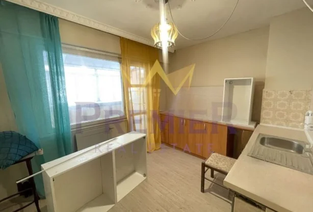 ЧЕТИРИСТАЕН АПАРТАМЕНТ -  - снимка 2 - Имоти Премиер