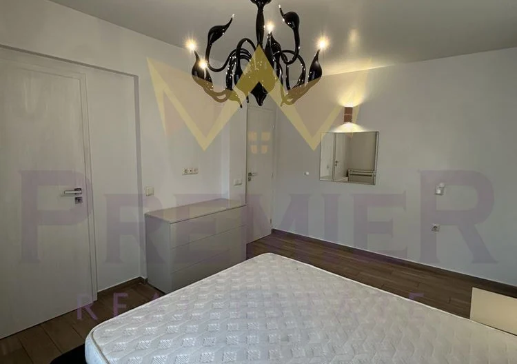 ЧЕТИРИСТАЕН АПАРТАМЕНТ, ИДЕАЛЕН ЦЕНТЪР -  - снимка 11 - Имоти Премиер