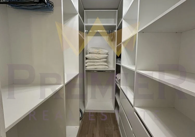 ЧЕТИРИСТАЕН АПАРТАМЕНТ, ИДЕАЛЕН ЦЕНТЪР -  - снимка 14 - Имоти Премиер