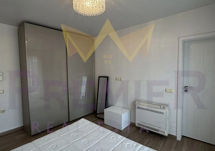 ЧЕТИРИСТАЕН АПАРТАМЕНТ, ИДЕАЛЕН ЦЕНТЪР -  - снимка 20 - Имоти Премиер