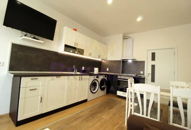 Агенция за недвижими имоти - Имоти Премиер - имот - 1073418, Цена: 1100 EUR