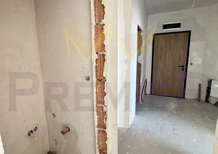 Четиристаен апартамент, Полигона - - снимка 3 - Имоти Премиер