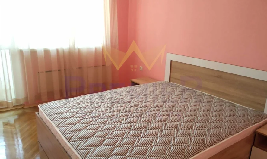 ЧЕТИРИСТАЕН АПАРТАМЕНТ ЦЕНТЪР ХУМАНИТАРНА ГИМНАЗИЯ -  - снимка 8 - Имоти Премиер