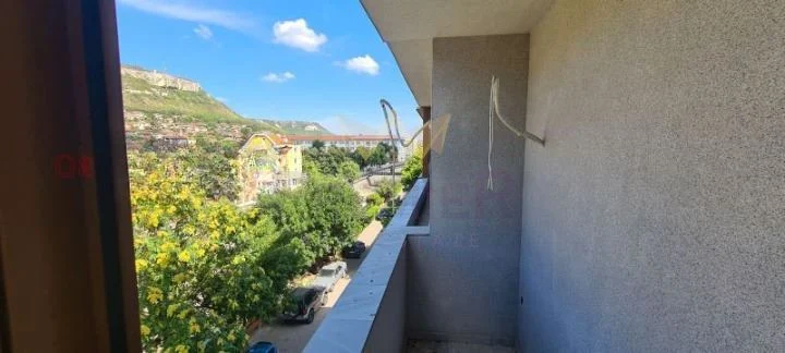 Четиристаен Апартамент в град Провадия - - снимка 9 - Имоти Премиер