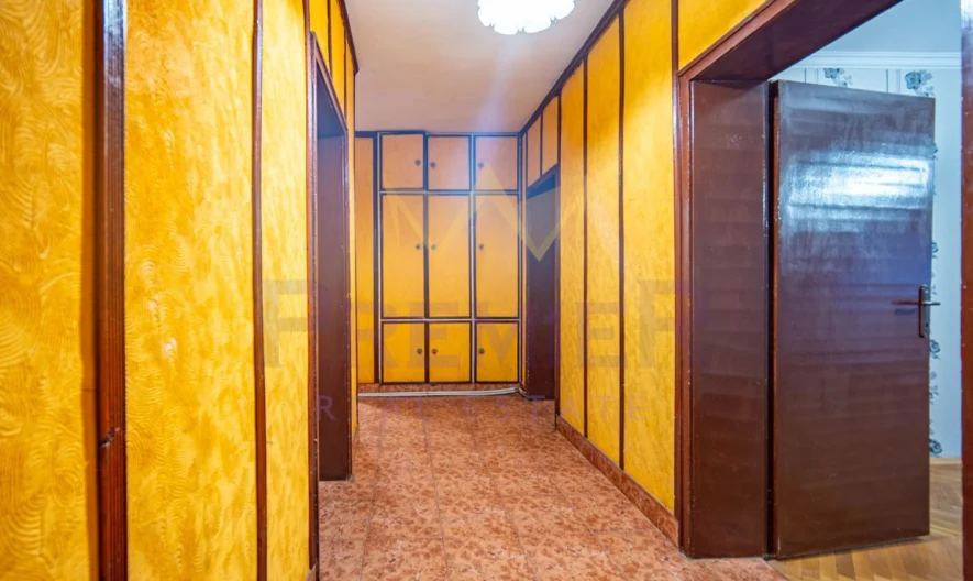 Четиристаен апартамент в идеален център Добрич -  - снимка 10 - Имоти Премиер