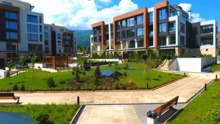 Четиристаен апартамент в кв. Симеоново -  - снимка 14 - Имоти Премиер