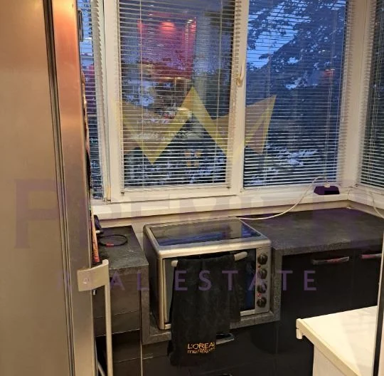 Четиристаен апартамент в кв. Възраждане 1, гр. Варна -  - снимка 6 - Имоти Премиер