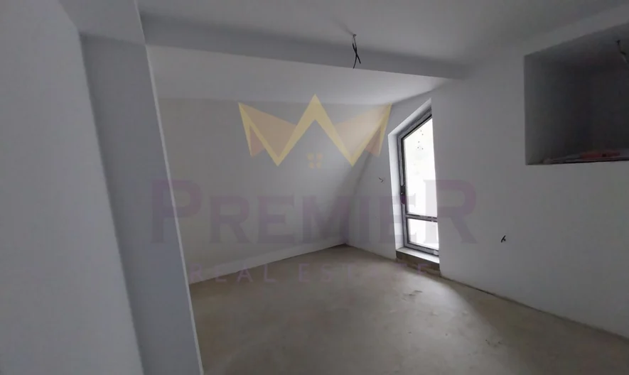 Четиристаен апартамент в кв. Виница -  - снимка 4 - Имоти Премиер