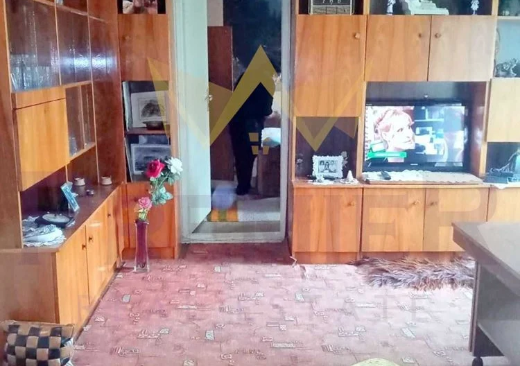 Четиристаен апартамент в кв.Прослав -  - снимка 13 - Имоти Премиер