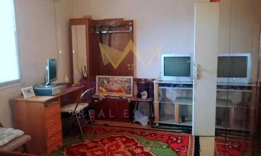 Четиристаен апартамент в кв.Прослав -  - снимка 4 - Имоти Премиер