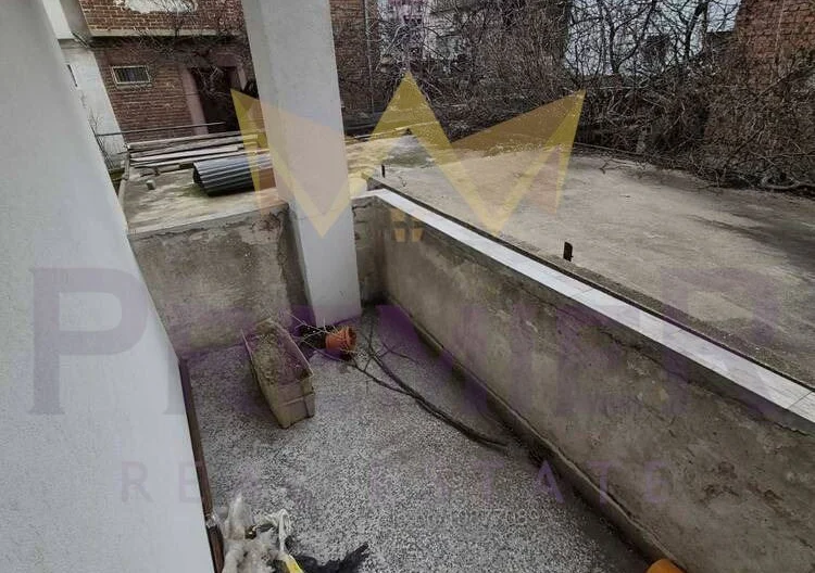 Четиристаен апартамент в кв.Съдийски,гр.Пловдив -  - снимка 15 - Имоти Премиер