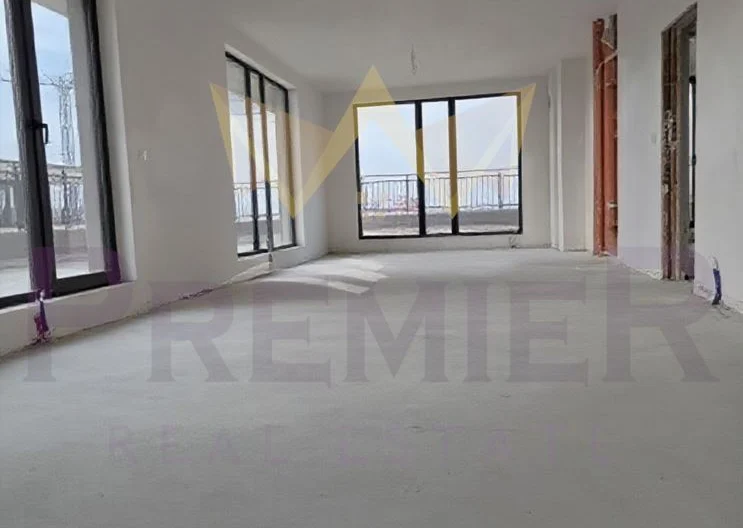 Четиристаен апартамент в кв.Съдийски,гр.Пловдив -  - снимка 3 - Имоти Премиер