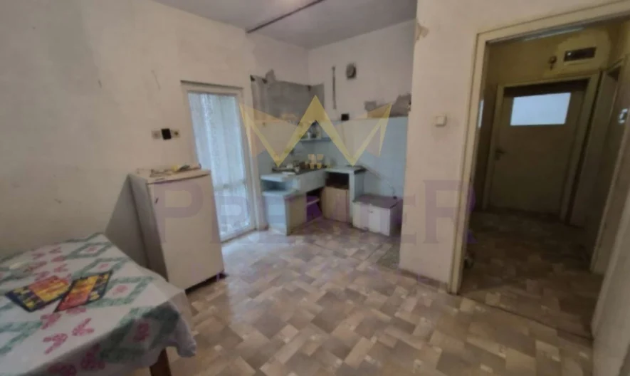 Четиристаен апартамент в кв.Съдийски,гр.Пловдив -  - снимка 5 - Имоти Премиер