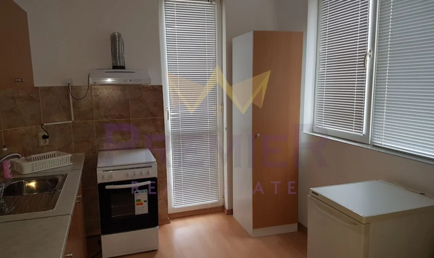 Четиристаен апартамент в м-т Ален мак -  - снимка 4 - Имоти Премиер