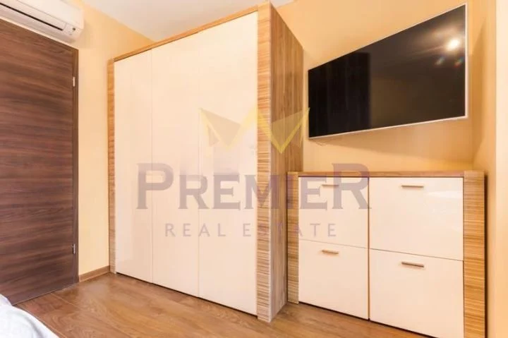 Четиристаен апартамент в м-т Ален мак -  - снимка 7 - Имоти Премиер