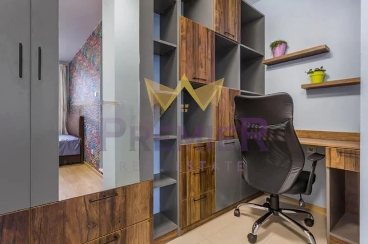 Четиристаен апартамент в м-т Ален мак - - снимка 7 - Имоти Премиер