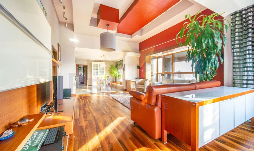 Четиристаен апартамент в Несебър с подземен гараж - - снимка 3 - Имоти Премиер