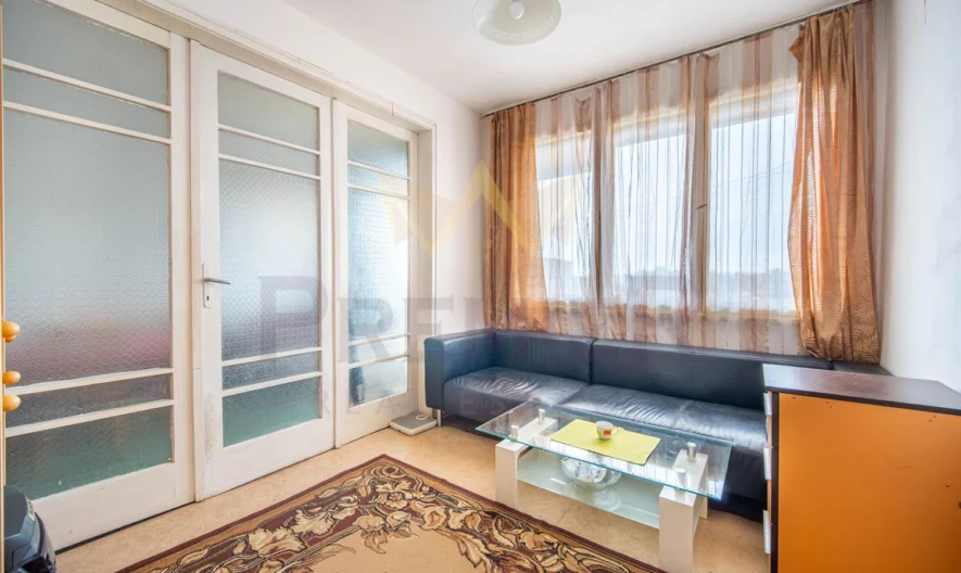 Четиристаен Апартамент В Района на Базар Левски гр.Варна - - снимка 1 - Имоти Премиер