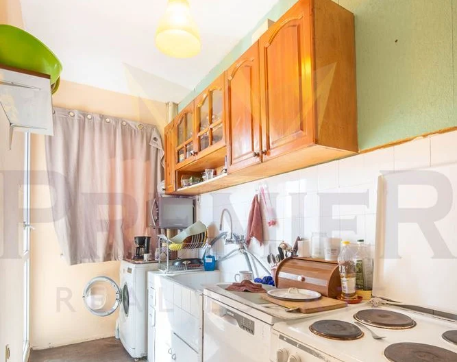 Четиристаен Апартамент В Района на Базар Левски гр.Варна -  - снимка 11 - Имоти Премиер