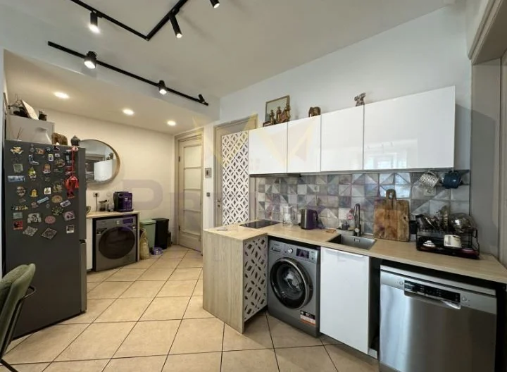 Четиристаен апартамент в Център -  - снимка 10 - Имоти Премиер