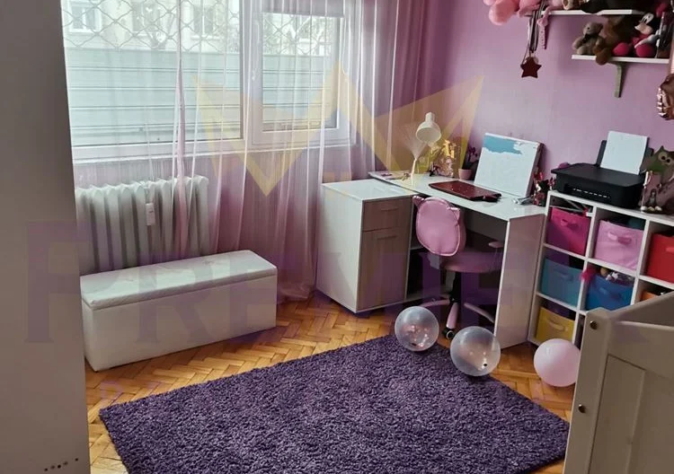 Четиристаен апартамент в Център, гр. Перник -  - снимка 3 - Имоти Премиер