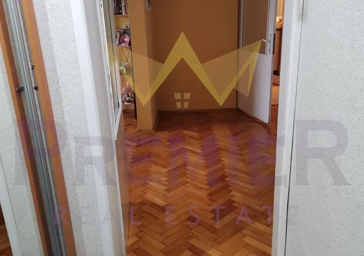 Четиристаен апартамент в Център, гр. Перник - - снимка 6 - Имоти Премиер