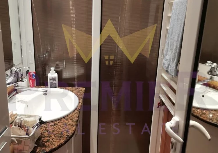 Четиристаен апартамент в Център, гр. Перник - - снимка 7 - Имоти Премиер