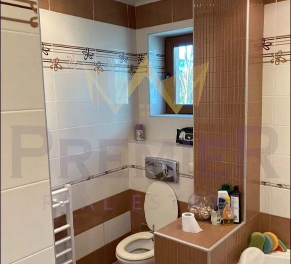 Четиристаен апартамент в центъра на град Добрич! - - снимка 13 - Имоти Премиер